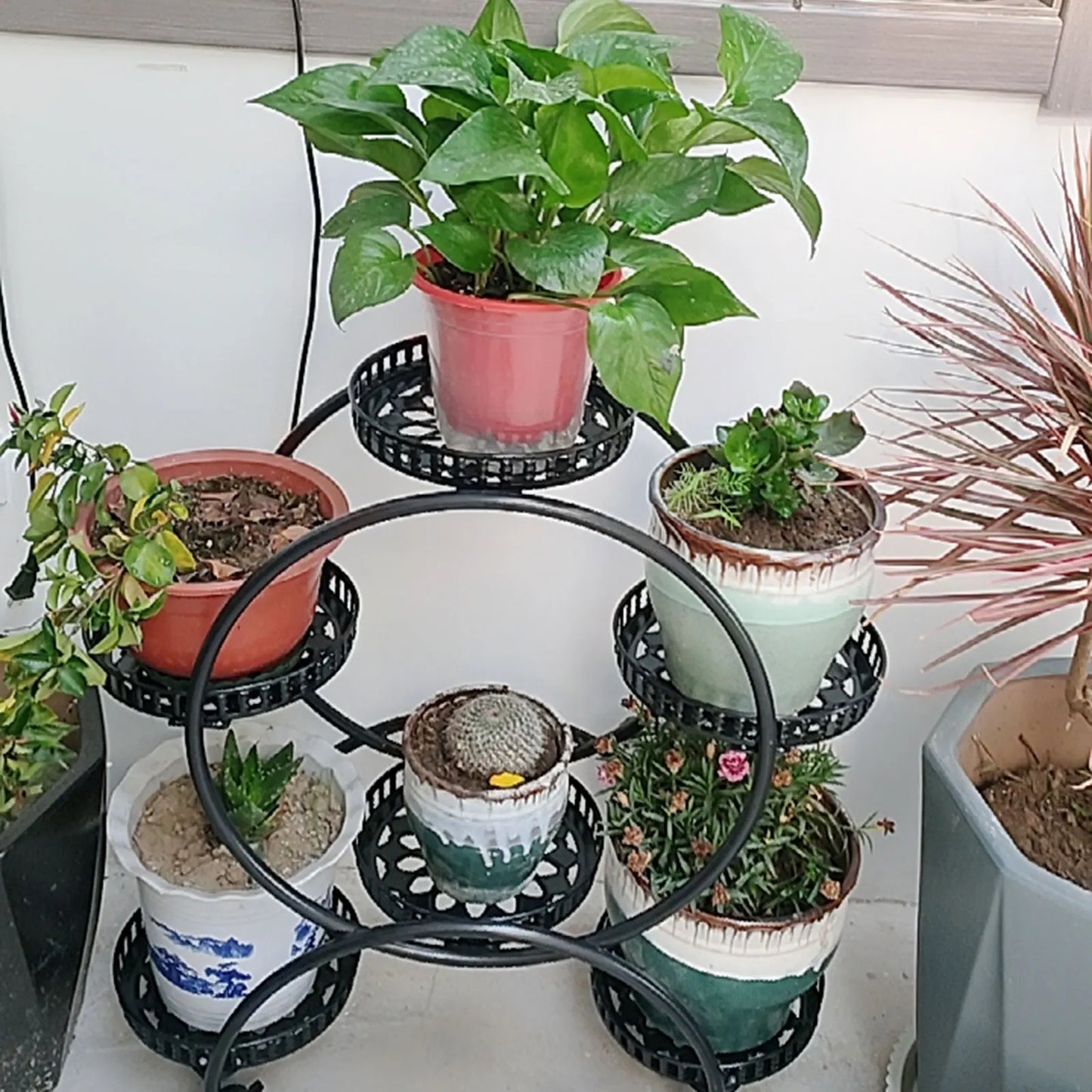 Metal Plant Stand For 6 Pots, Multi Level Indoor Garden
