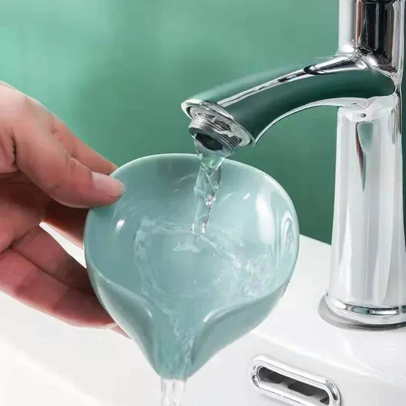 Leaf Shape Self Draining Soap Holder With Suction Cup