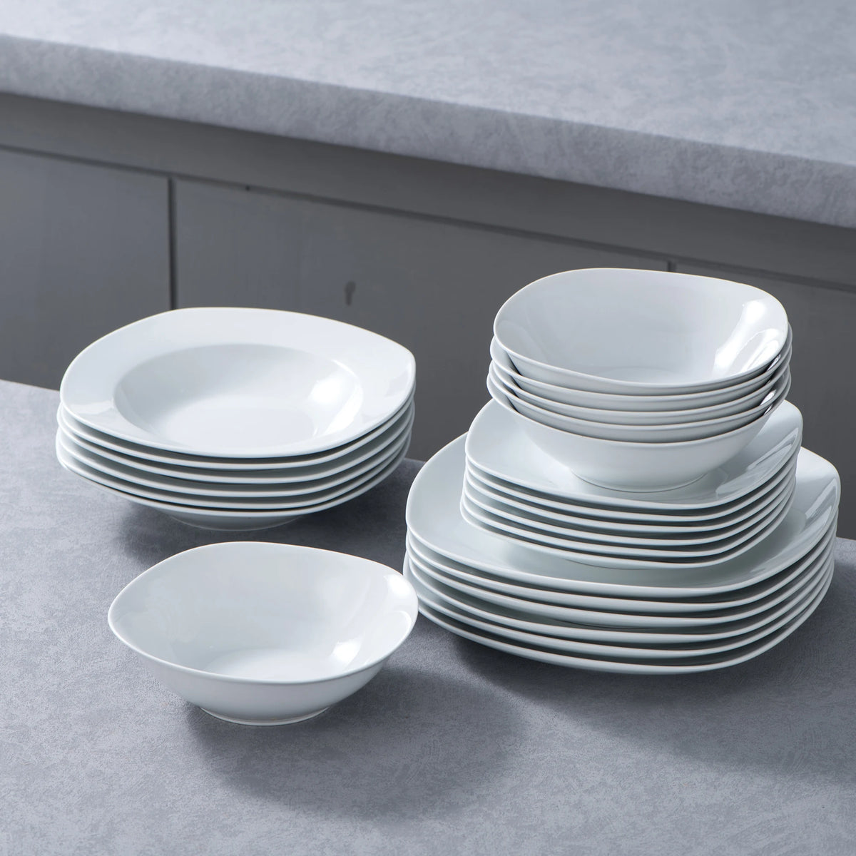 Malacasa Premium Porcelain Dinnerware Set For Guests